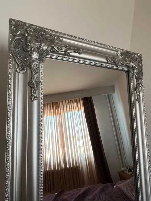 Oglinda decorativa stil Vintage , de podea cu picior de sprijin NOUA