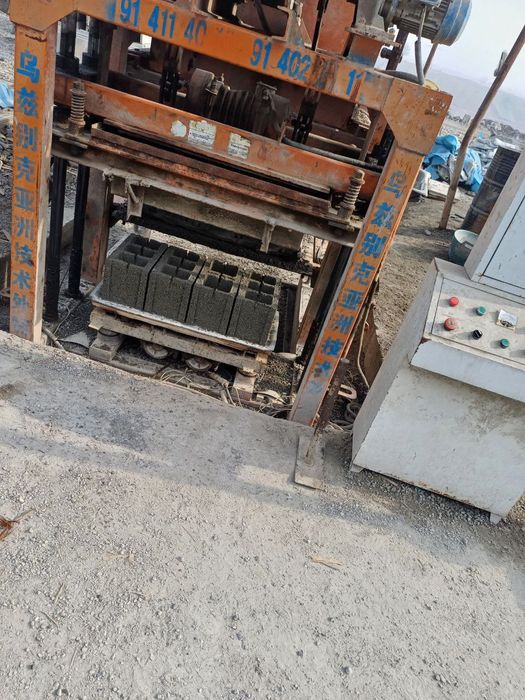 Shlakoblok aparat sotiladi