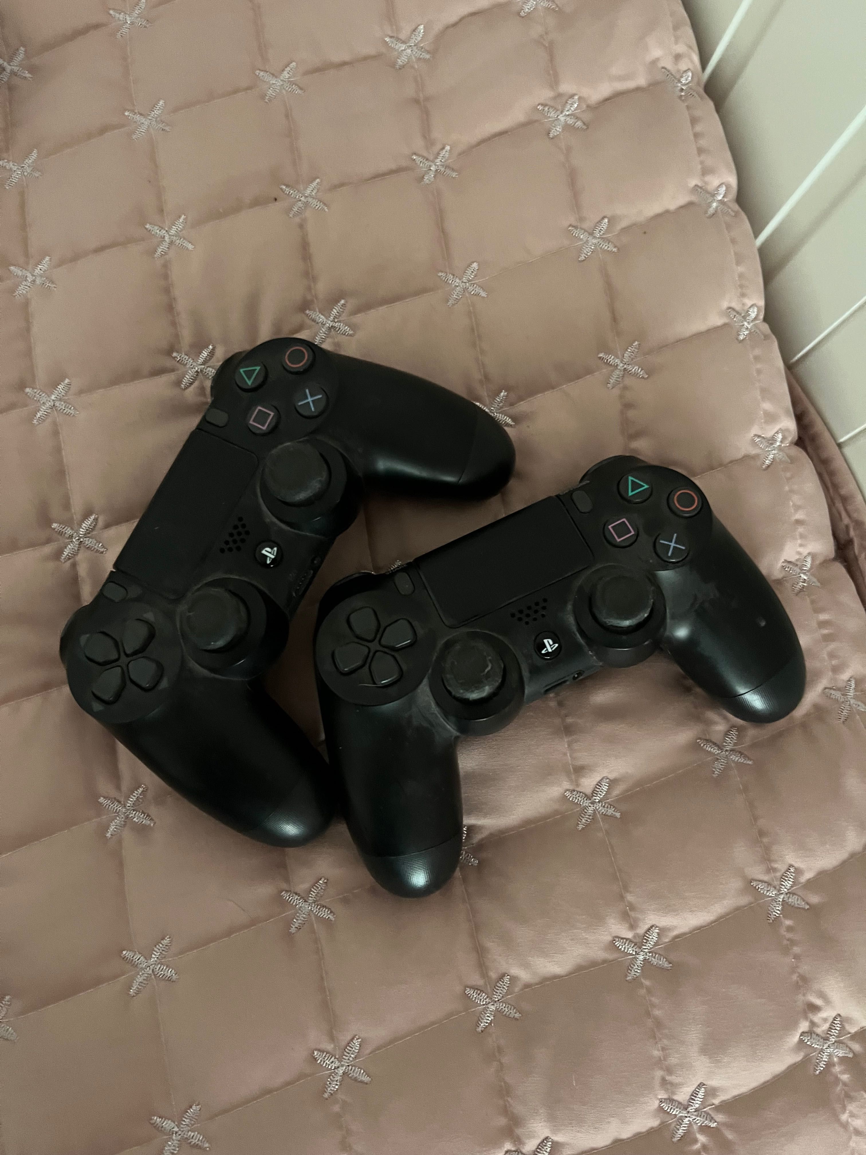 Плейстейшън 4 с дискове/игри