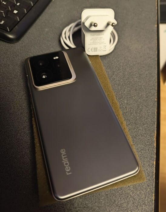 Vând sau Schimb Realme GT7 PRO 512GB