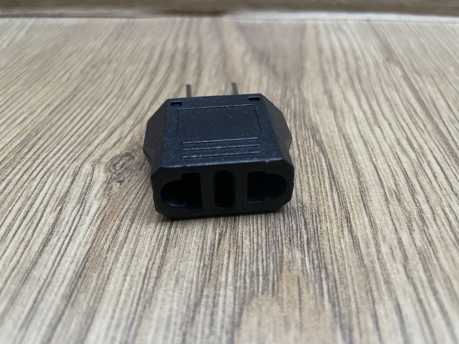 Vand adaptor/adaptoare Priza EU Sua Usa Canada America Mexic Japonia