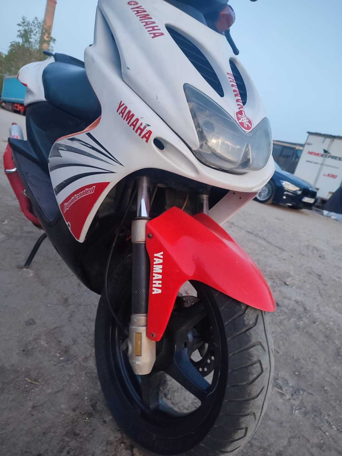 Yamaha aerox scou