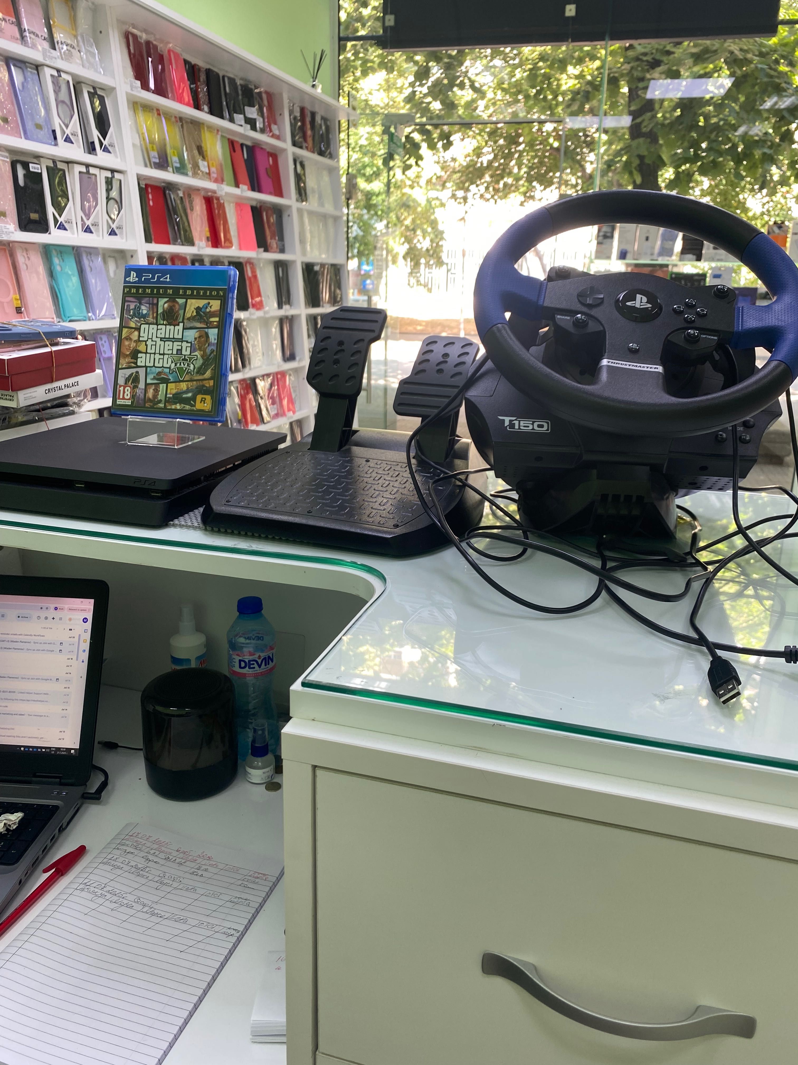 PS4 + волан Thrustmaster T150 + GTA V