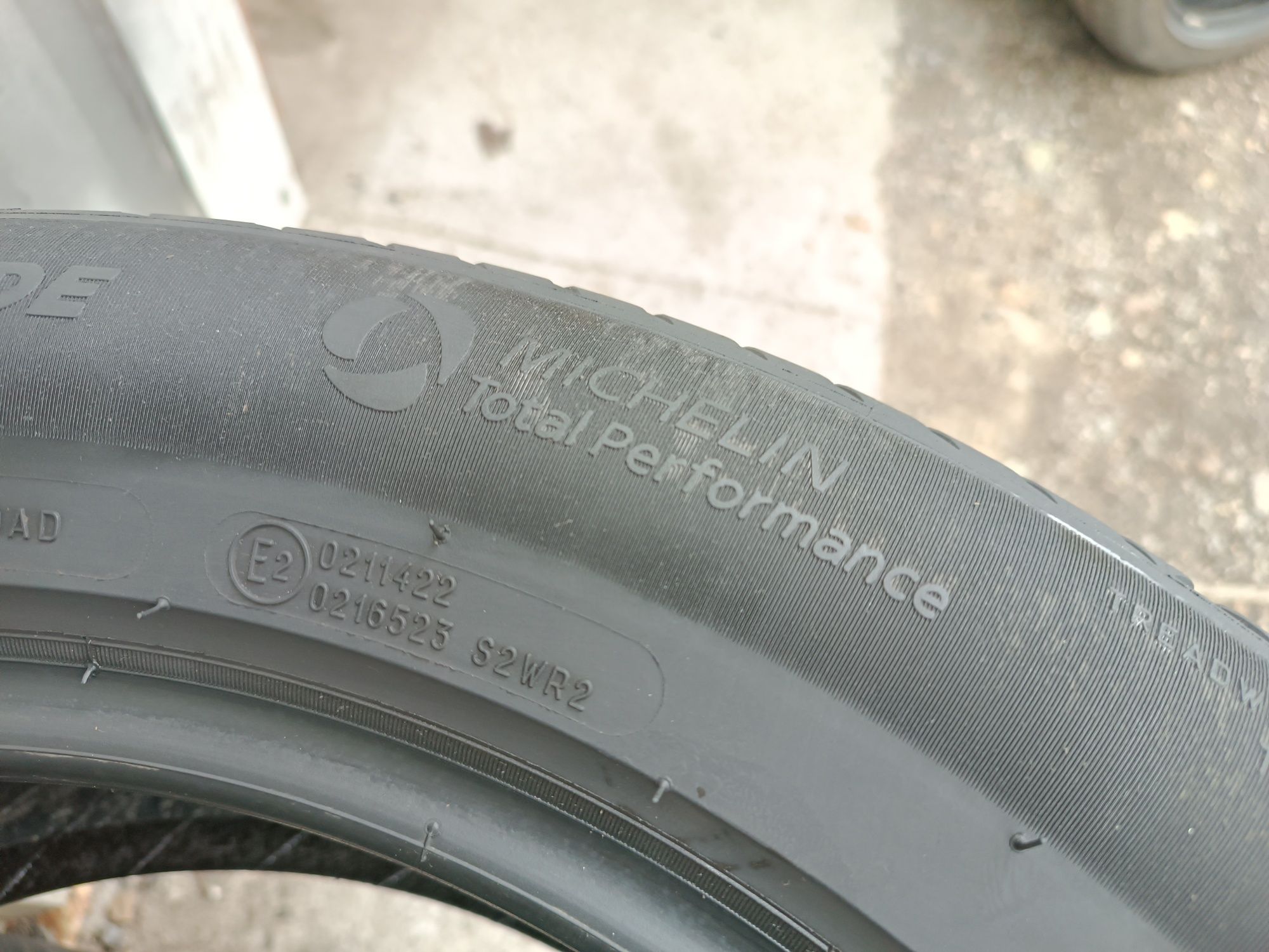 225/55/17 Michelin