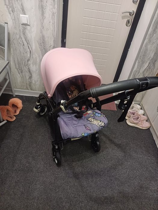 Продаётся фирменный коляска Bugaboo Bee5