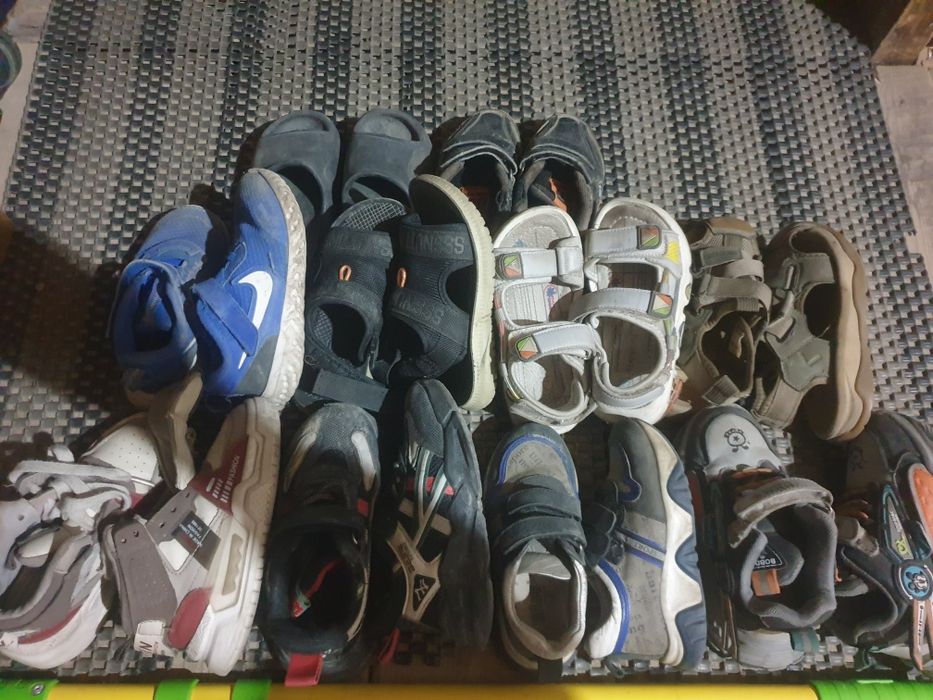 Отдаем ,26-27 размер