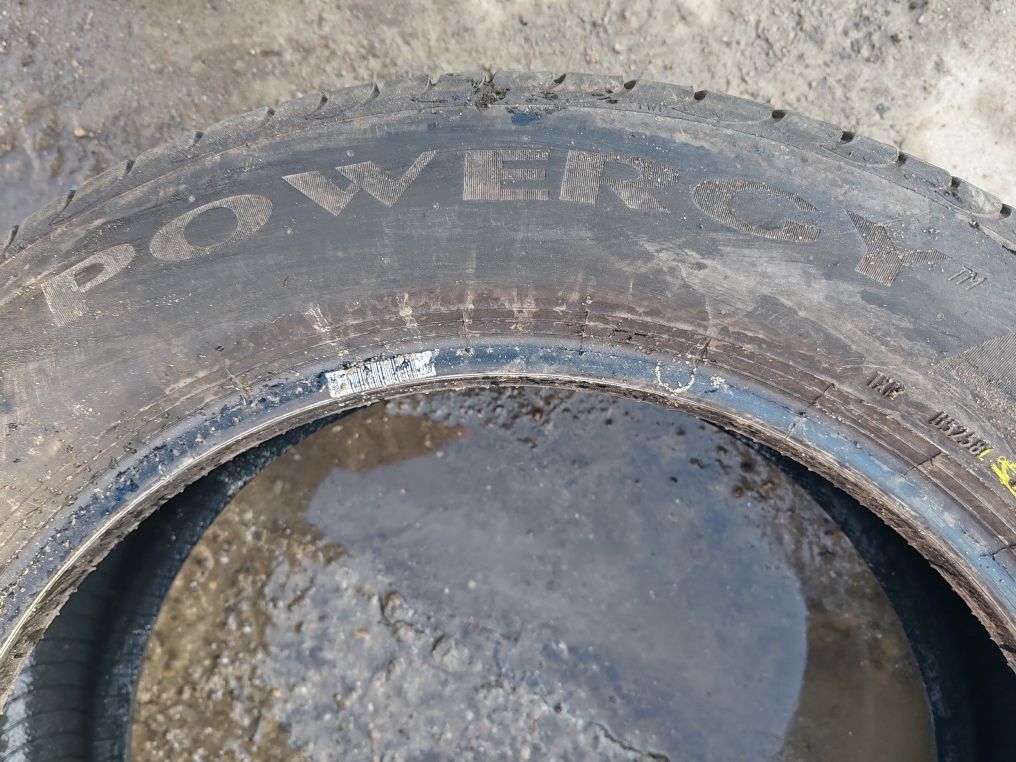 1x 225 55 18 vara Pirelli