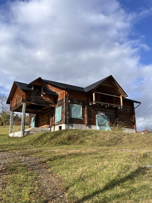 Vand casa cu teren 8000 m2 Sighetu Marmatiei - Campu Negru