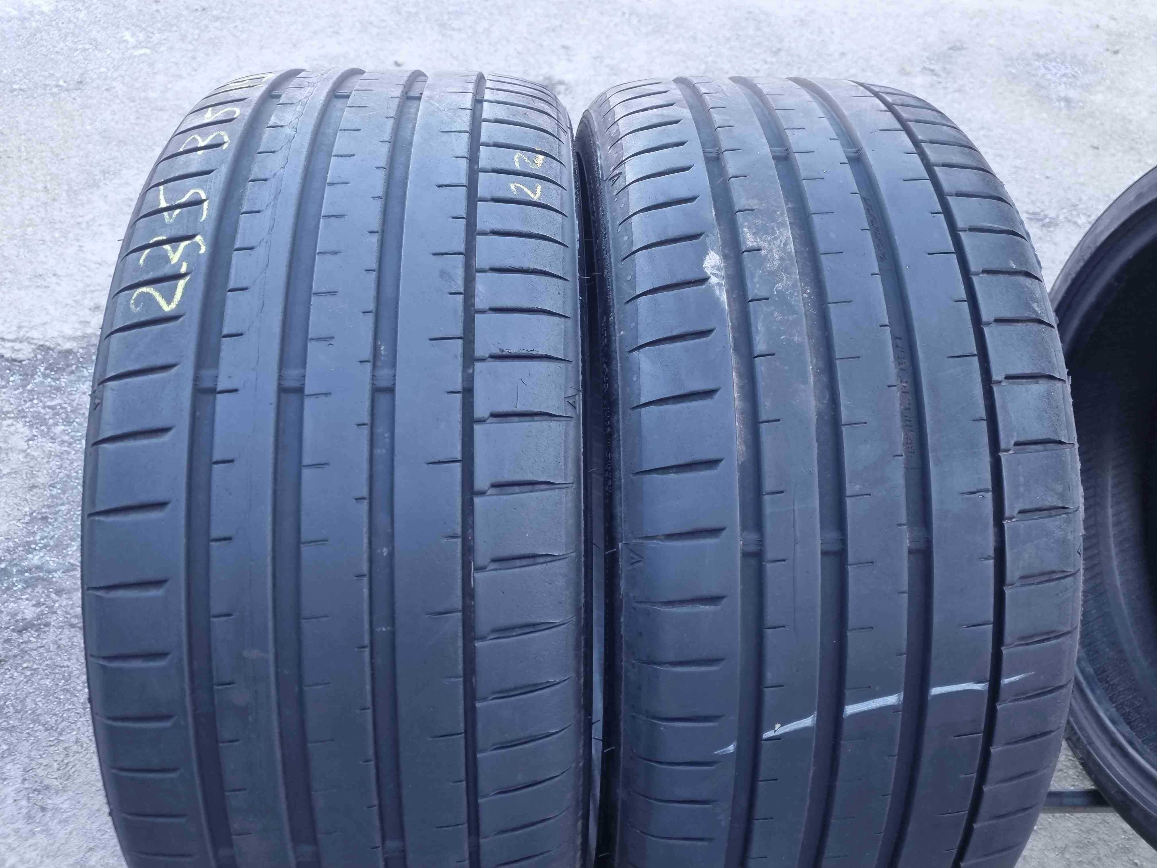 SET 2 Anvelope Vara 235/35 R19 FALKEN Azenis FK520 91Y