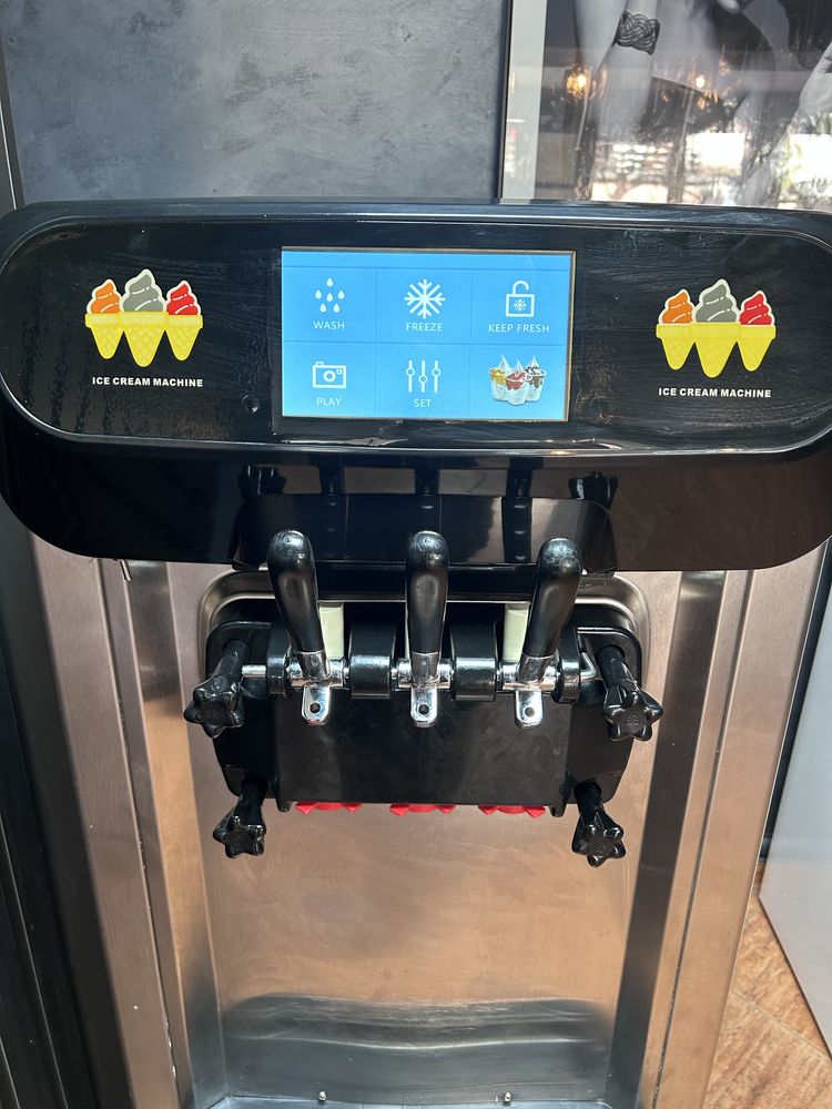 Ice cream machine