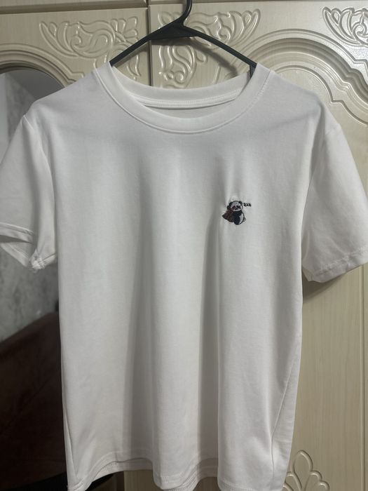 Футболка женская