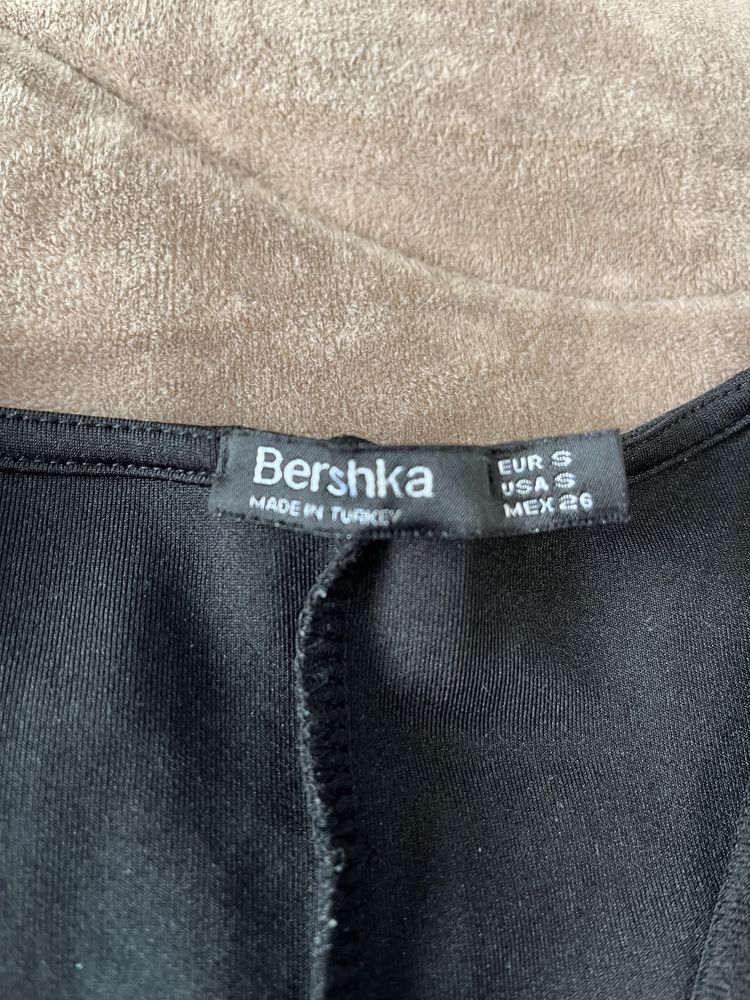 Черен къс гащеризон Bershka