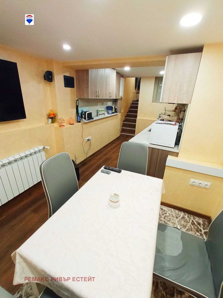Продава се Къща в Русе, Център - 80 кв.м за 1549 €/кв.м - Снимка #2