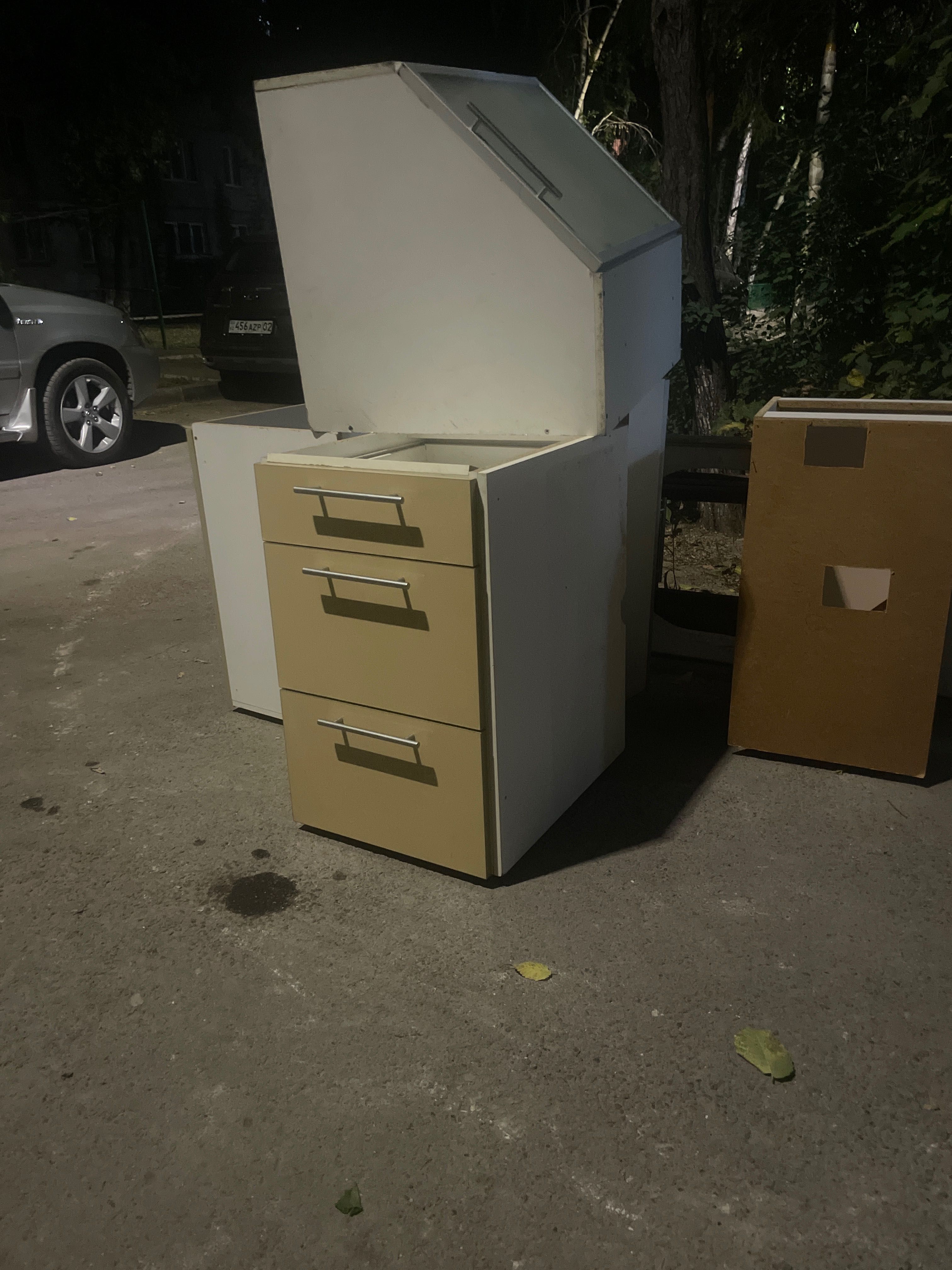 Продам кухонные шкафы