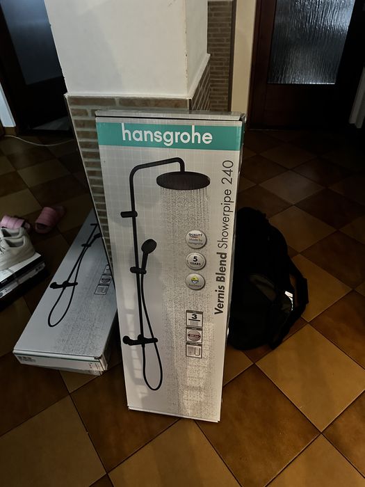 hansgrohe Vernis Blend Showerpipe 240