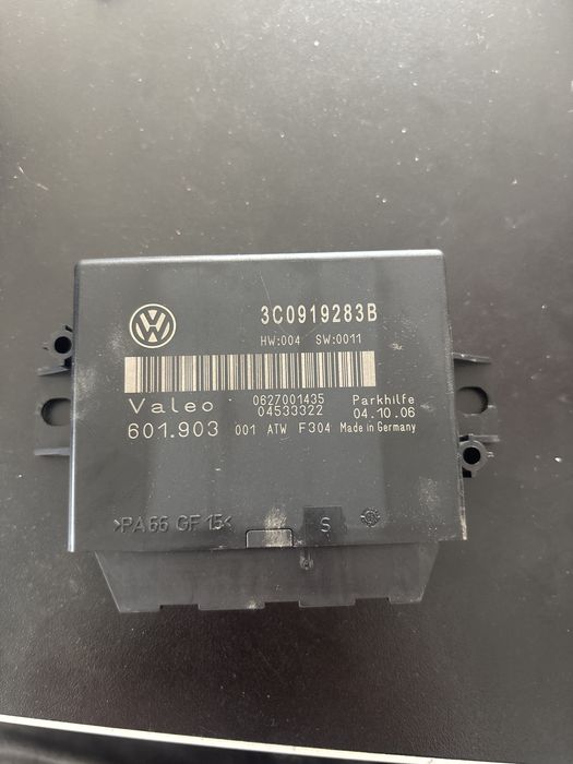 Calculator senzori parcare vw passat b6 3c0919283b