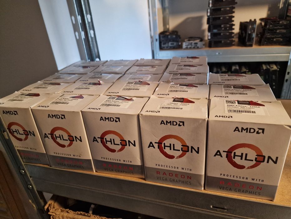 Procesor: AMD Athlon 200 GE, 2 Core, 4 Thread