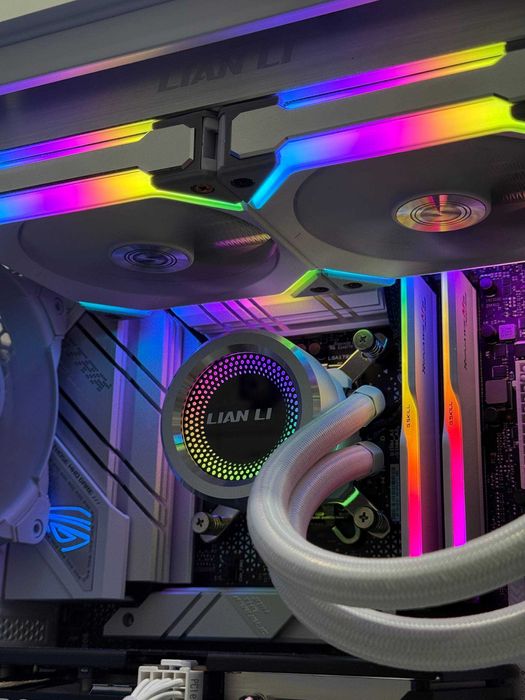 O'yinlar va Montaj ishlari uchun Kuchli DDR5 Kompyuter