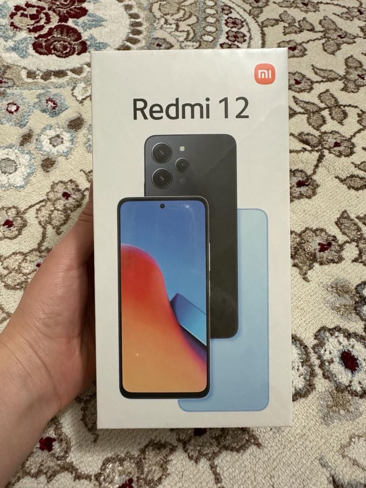 Продам redmi 12. Новая.