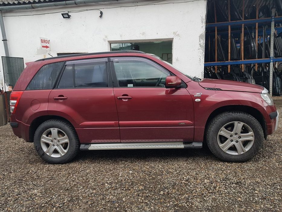 Usa Dreapta Fata Suzuki Grand Vitara 2006 - 2012 SUV 4 Usi ROSU (599)