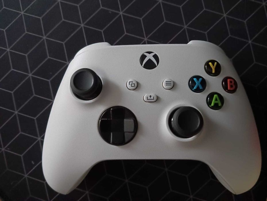 Xbox Series S – Stare foarte bună, curățat, cu controller original