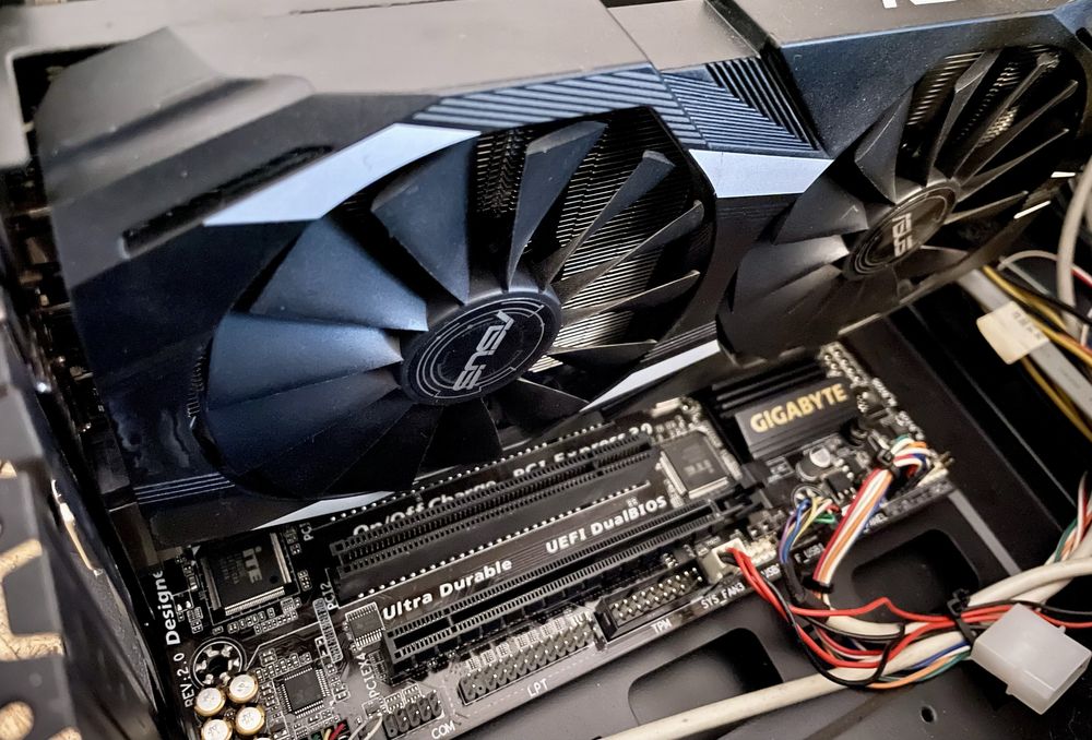 PC gaming, i5 4690, RX 580, SSD, monitor, jocuri, office, videochat