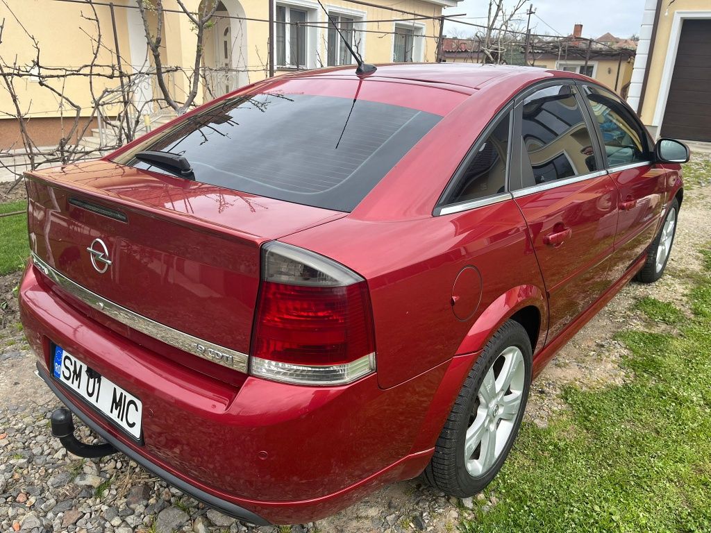 Vând Opel Vectra