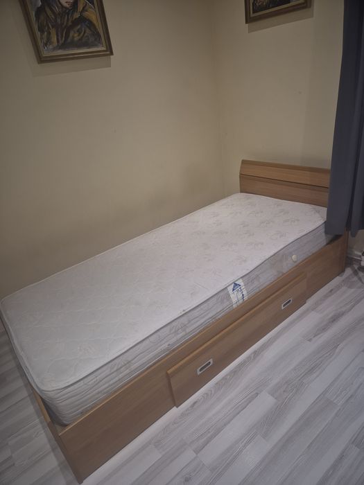 Pat de o persoana perfect pentru un copilas