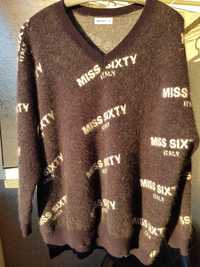 Продавам дамски марков пуловер MISS SIXTY