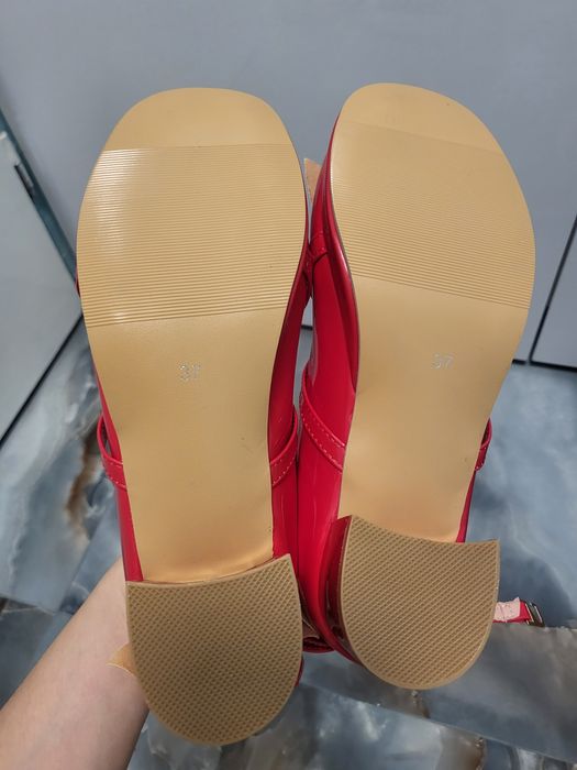 Червени лачени обувки N 36