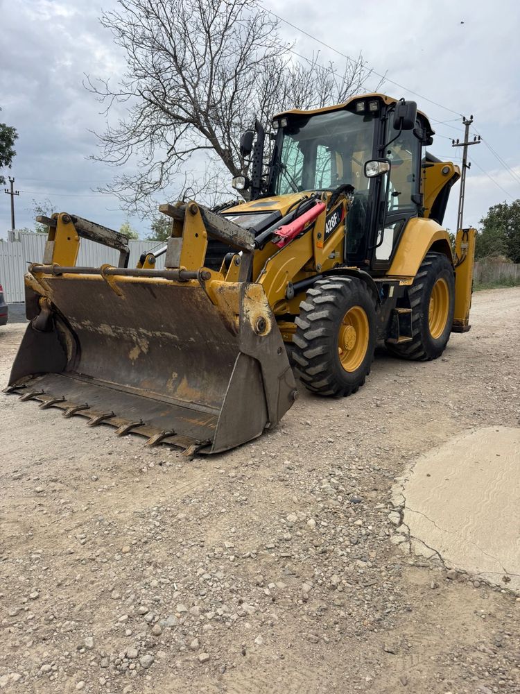 Buldoexcavator Caterpillar!!