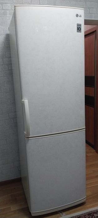 Холодельник LG  жақсы жағдайы