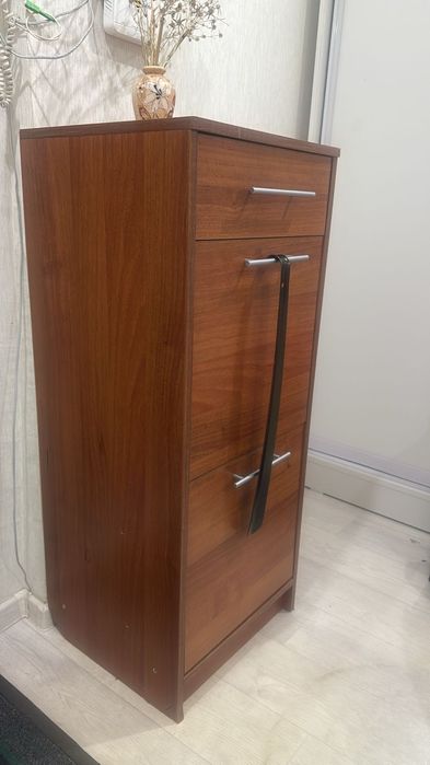 Продам Обувница б/у