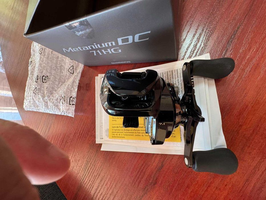 Продавам Savage Gear Vertical 160/131 + Shimano Metanium DC 71HG