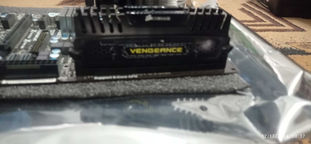 Дъно, РАМ, Процесор - FX6350 + 16GB RAM + ASRock 970DE3/U3S3 + кутия