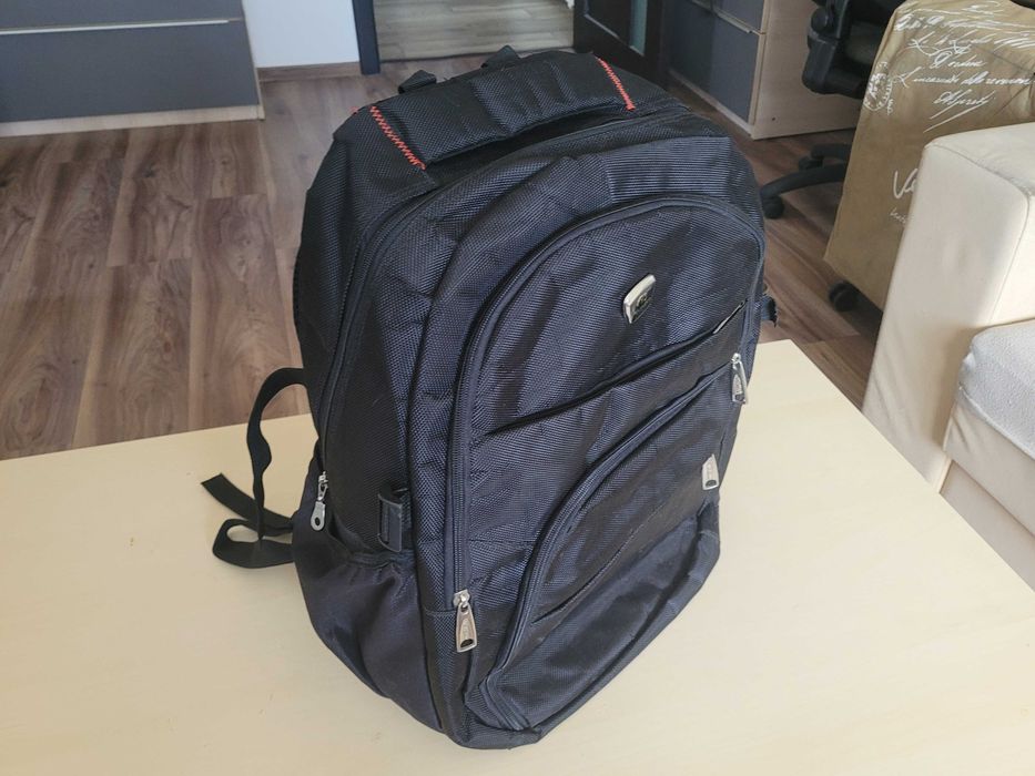 Rucsacuri de 80 și 30 litri, geantă de voiaj-troler