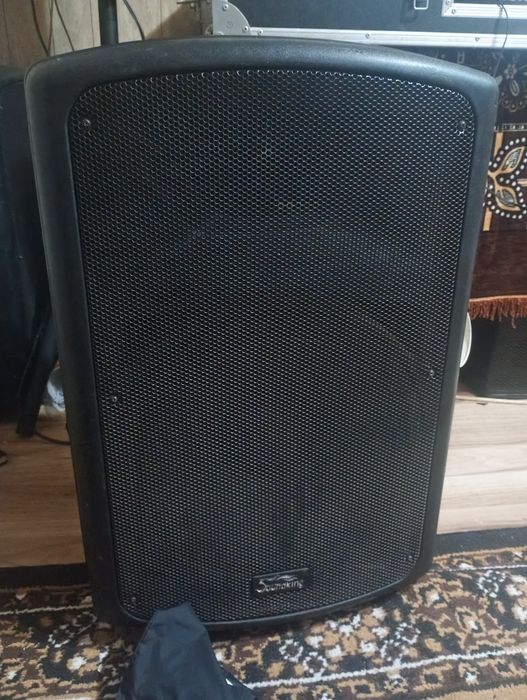 Vând 2x Boxe SoundKing FP215 + Bass Behringer B1500 D Pro