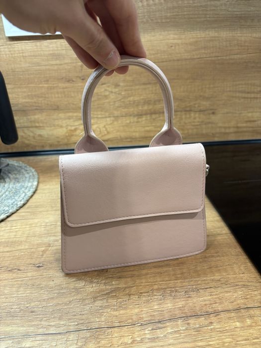 дамска кожена чанта