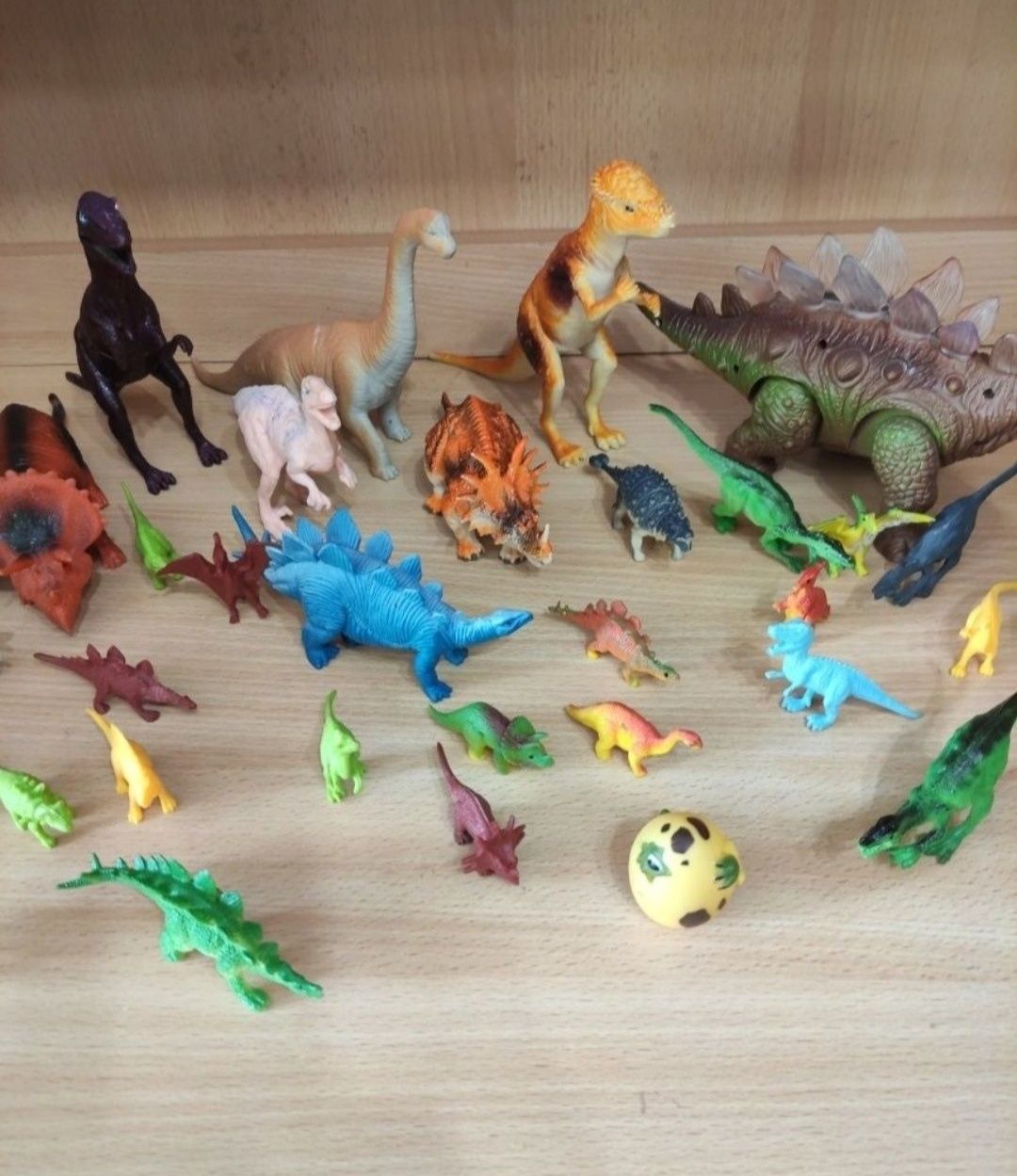 Игрушки. Динозавры. Детский мир