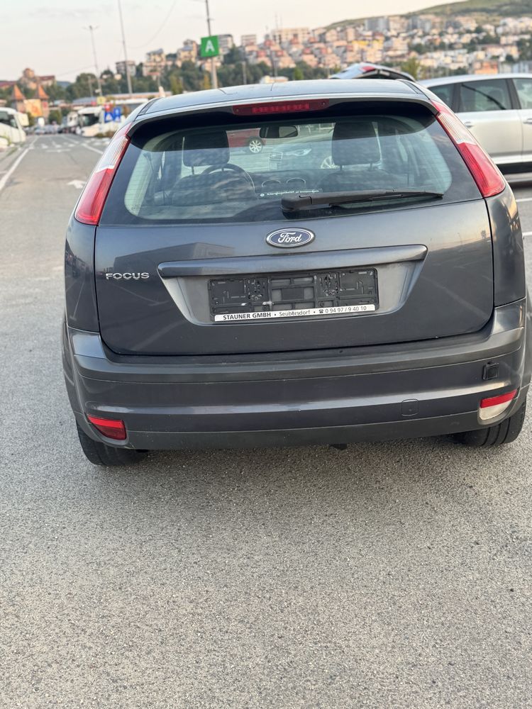 Ford focus mk2 1.6 benzina +gpl