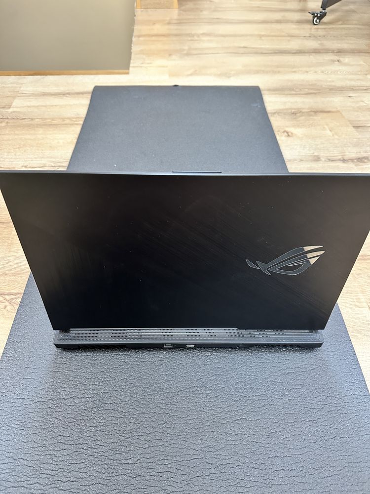 Laptop ASUS Rog Strix g731 gt