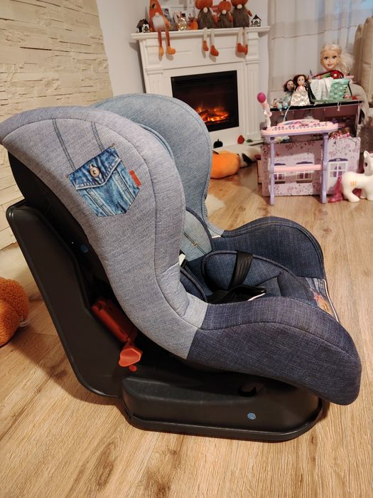 Scaun auto pentru bebe