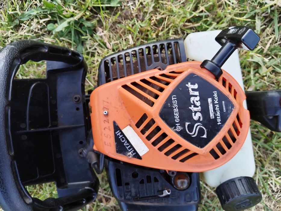vand foarfeca trimer gard viu Hitachi CH66EB3
