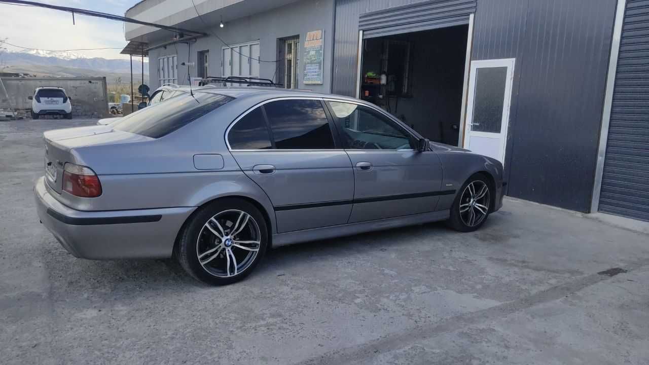 Bmw e39 528i Sotiladi