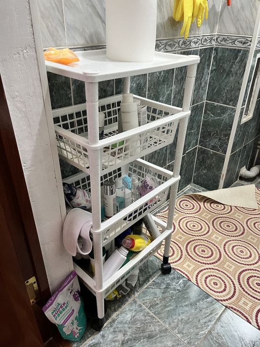 полка белая б/у.