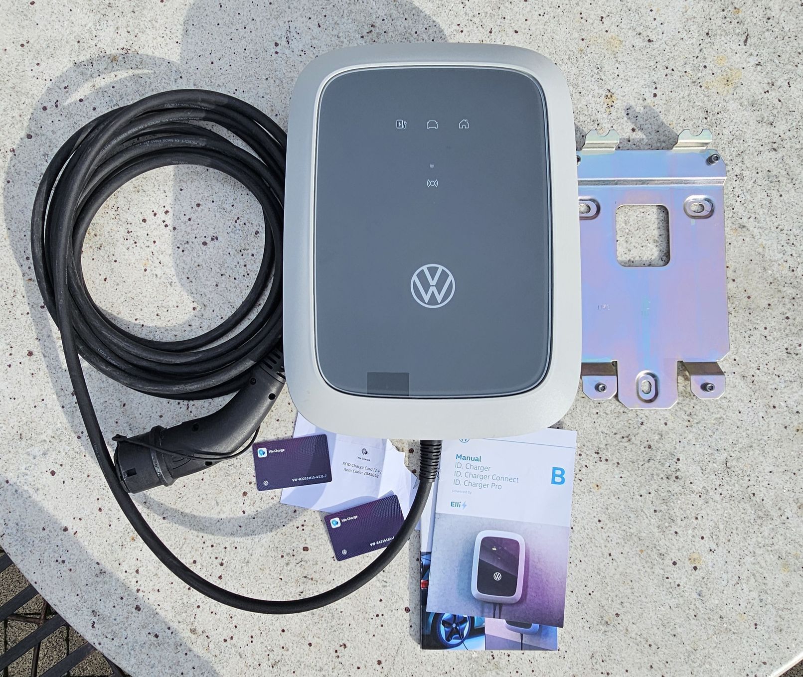 Volkswagen ID.4 VW ID 4 + statie de incarcare(Wallbox) 11Kw CADOU