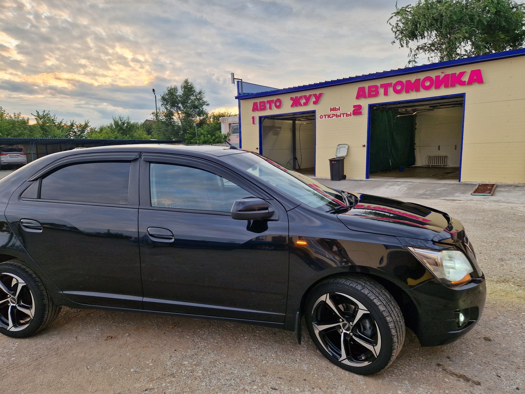 Ravon R4 2017 Black edition