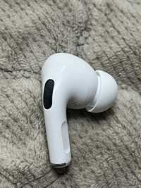 Продам наушник Airpods Pro 1 только правый отдельно