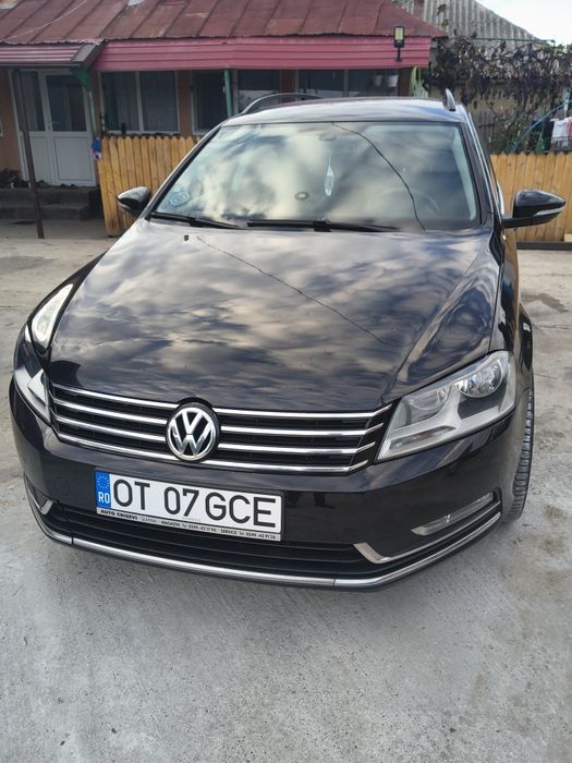 Vând passat b7 an 2011