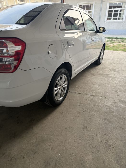 cobilt 2024 yili 19000 km yurgan holati ideal oq rang